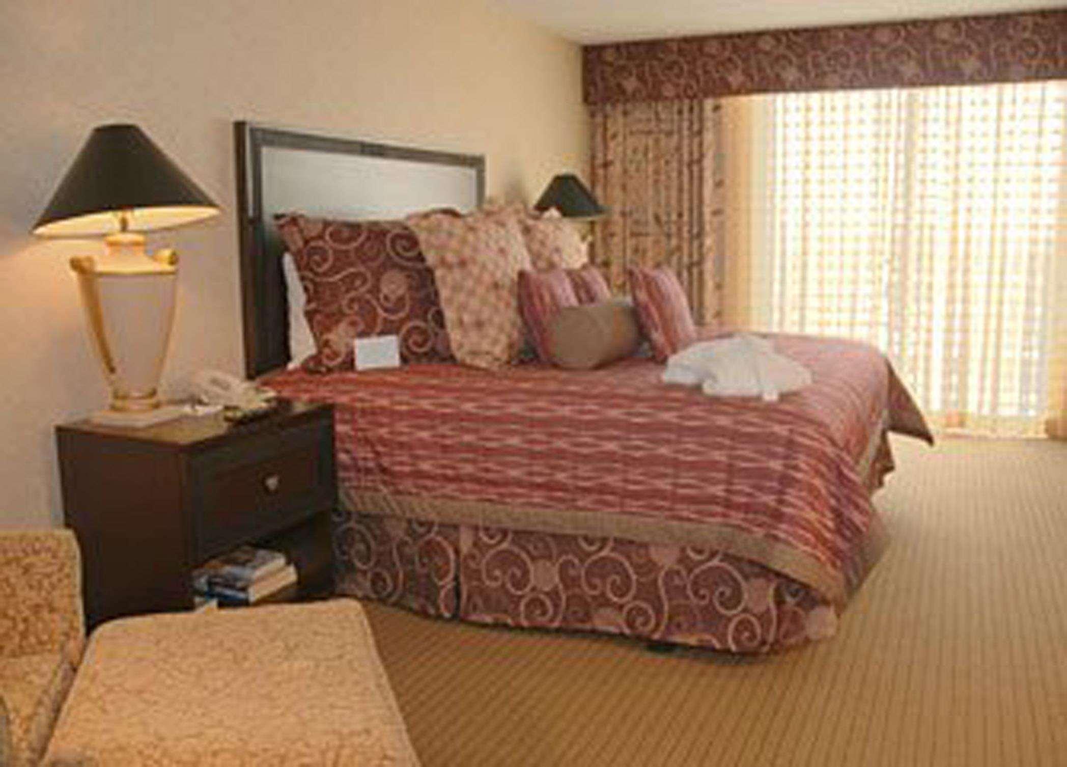 Embassy Suites By Hilton Kansas City Plaza Ruang foto